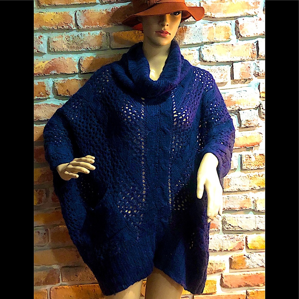 BCBG wool blend knit turtle sweater